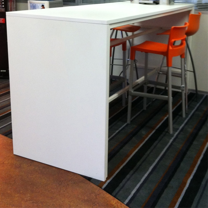 Bartafel 220x80, hoogte 110cm 3 | staging.kantoor360.nl Bartafel 220x80, hoogte 110cm - Afbeelding 3